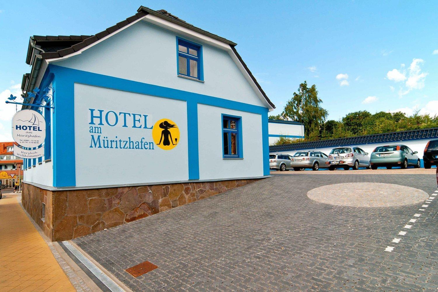 Hotel Am Mueritzhafen Garni Waren  Exterior foto